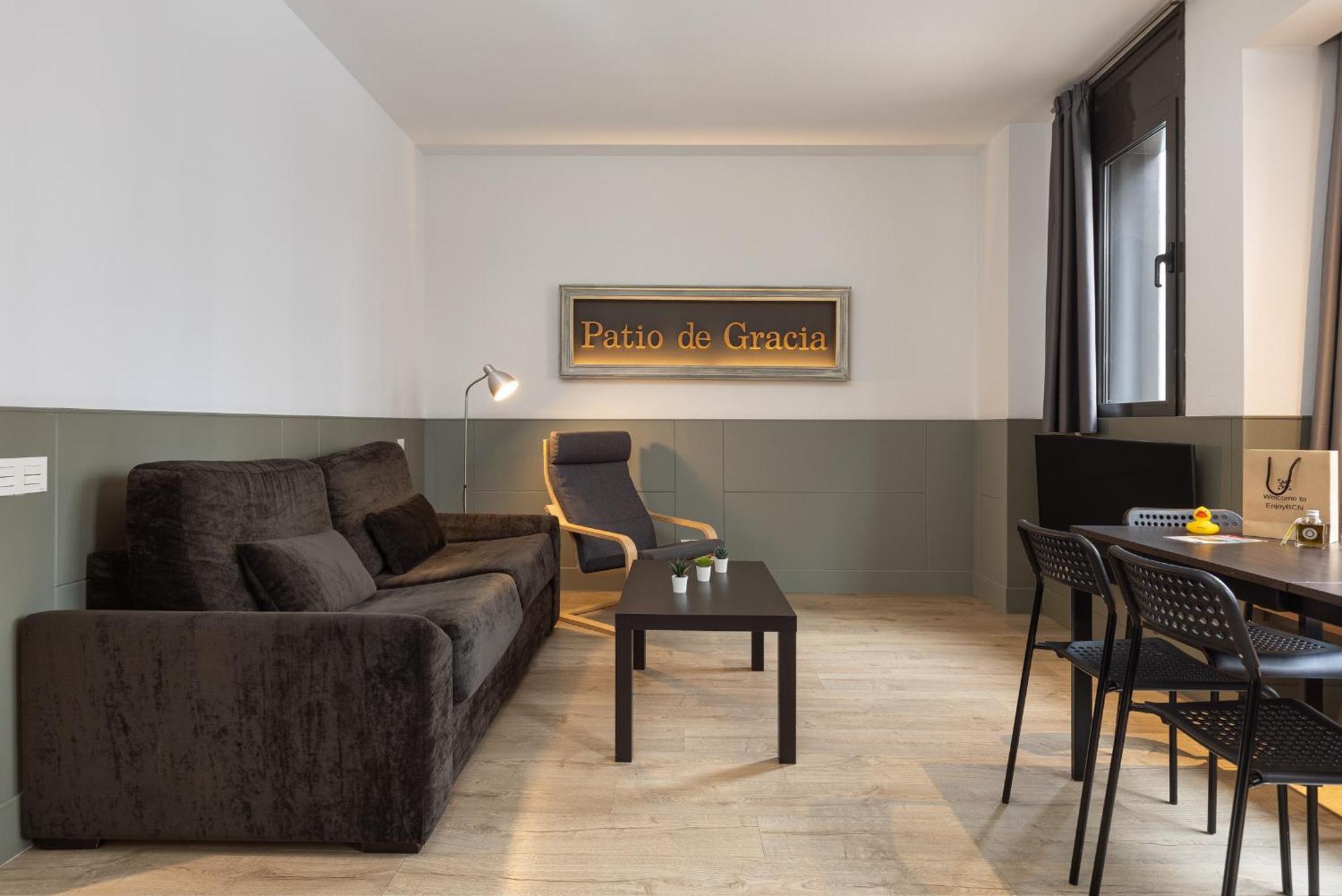 Ferienwohnung Enjoybcn Patio De Gala Barcelona Exterior foto