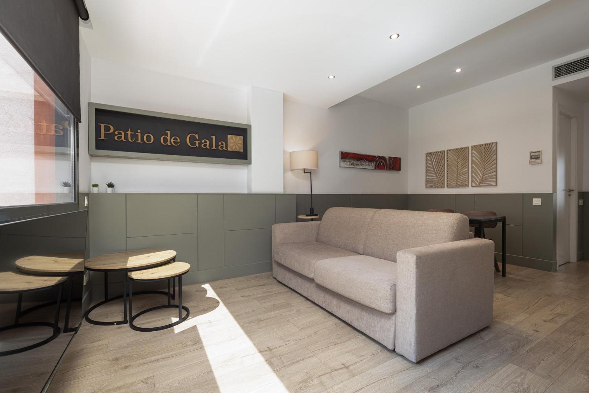 Ferienwohnung Enjoybcn Patio De Gala Barcelona Exterior foto