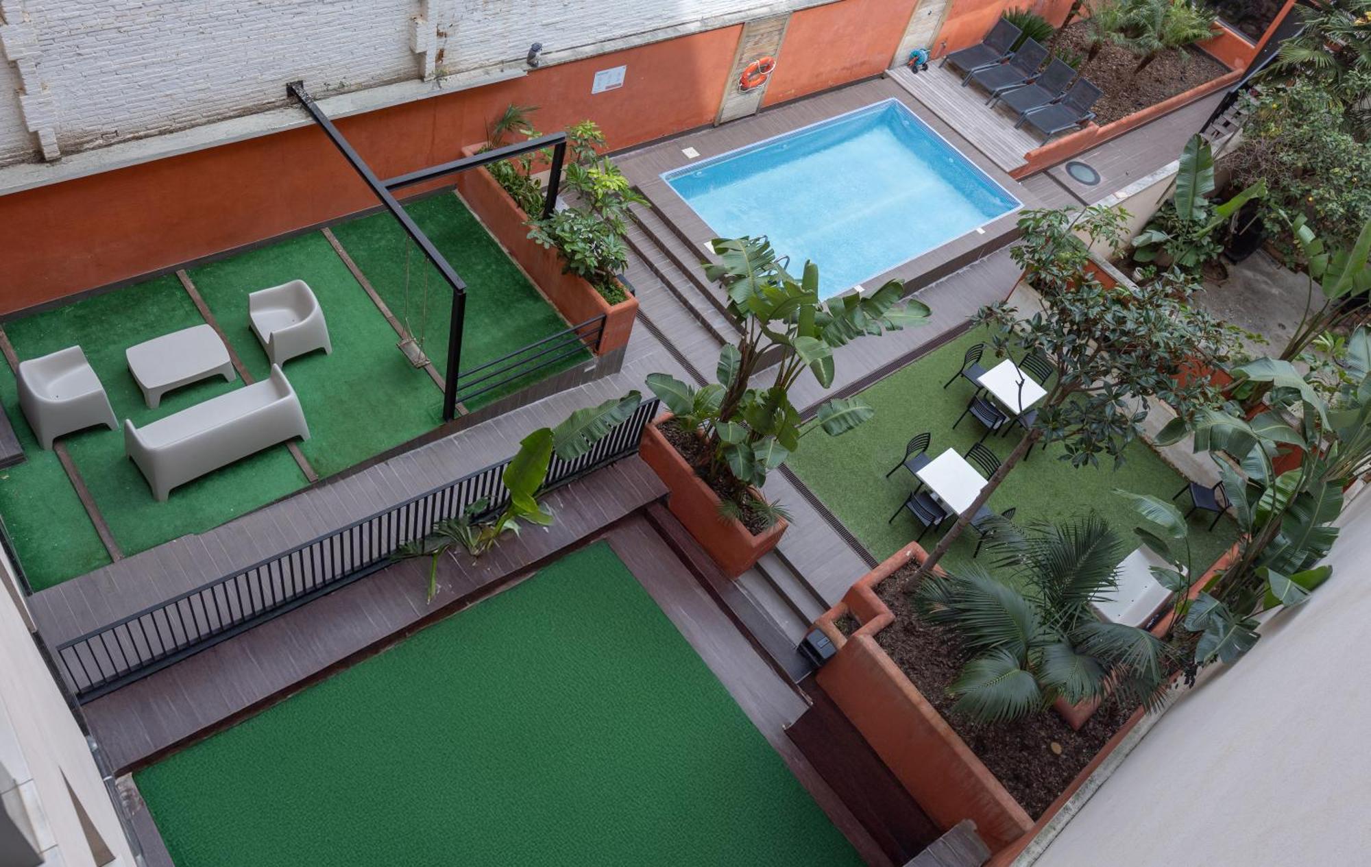 Ferienwohnung Enjoybcn Patio De Gala Barcelona Exterior foto
