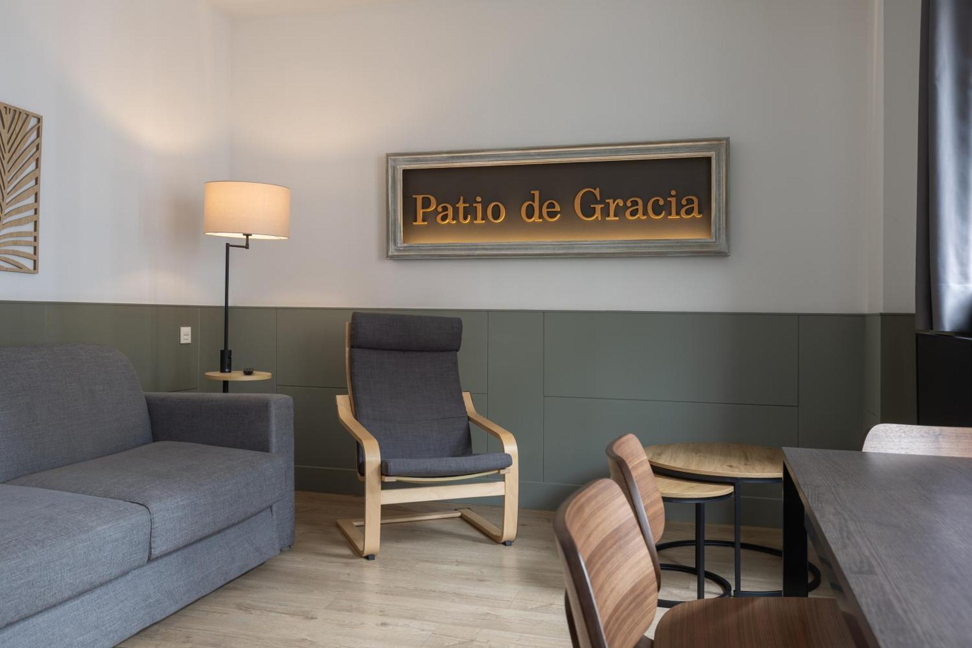 Ferienwohnung Enjoybcn Patio De Gala Barcelona Exterior foto