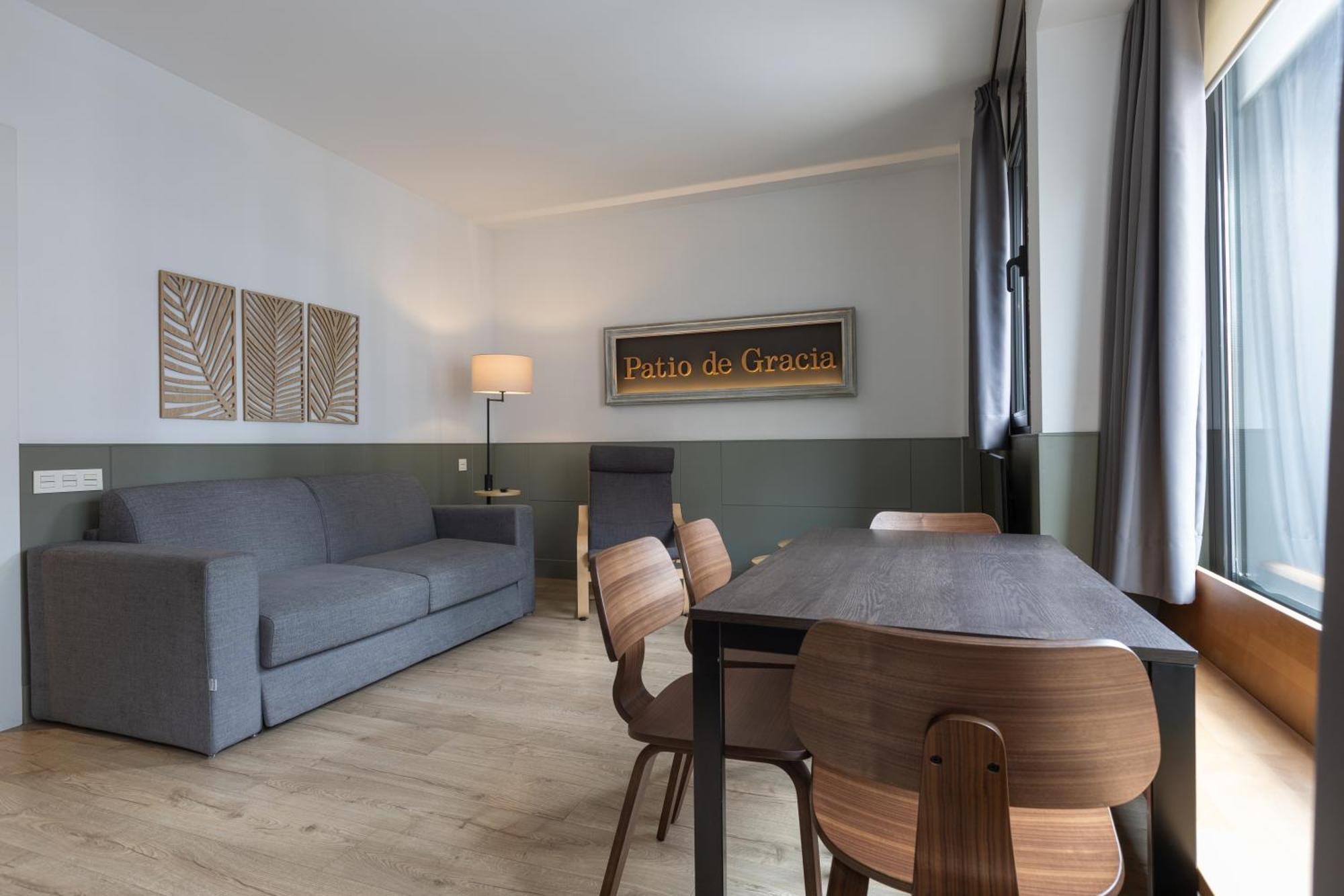 Ferienwohnung Enjoybcn Patio De Gala Barcelona Exterior foto